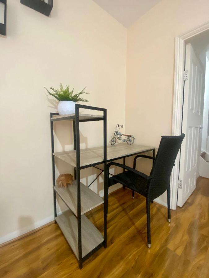 House Near Cardiff City Centre 외부 사진