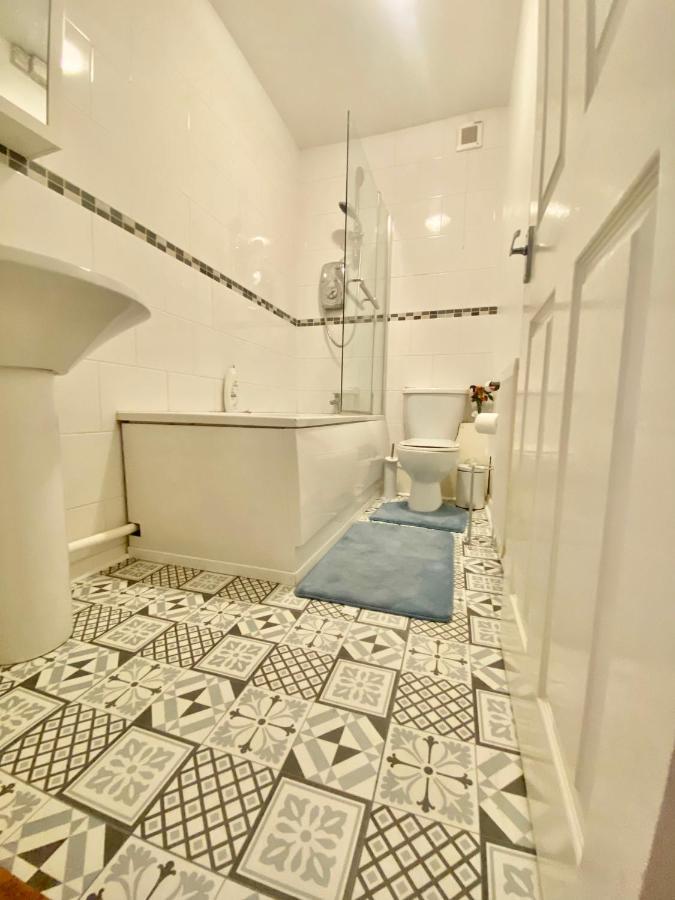 House Near Cardiff City Centre 외부 사진