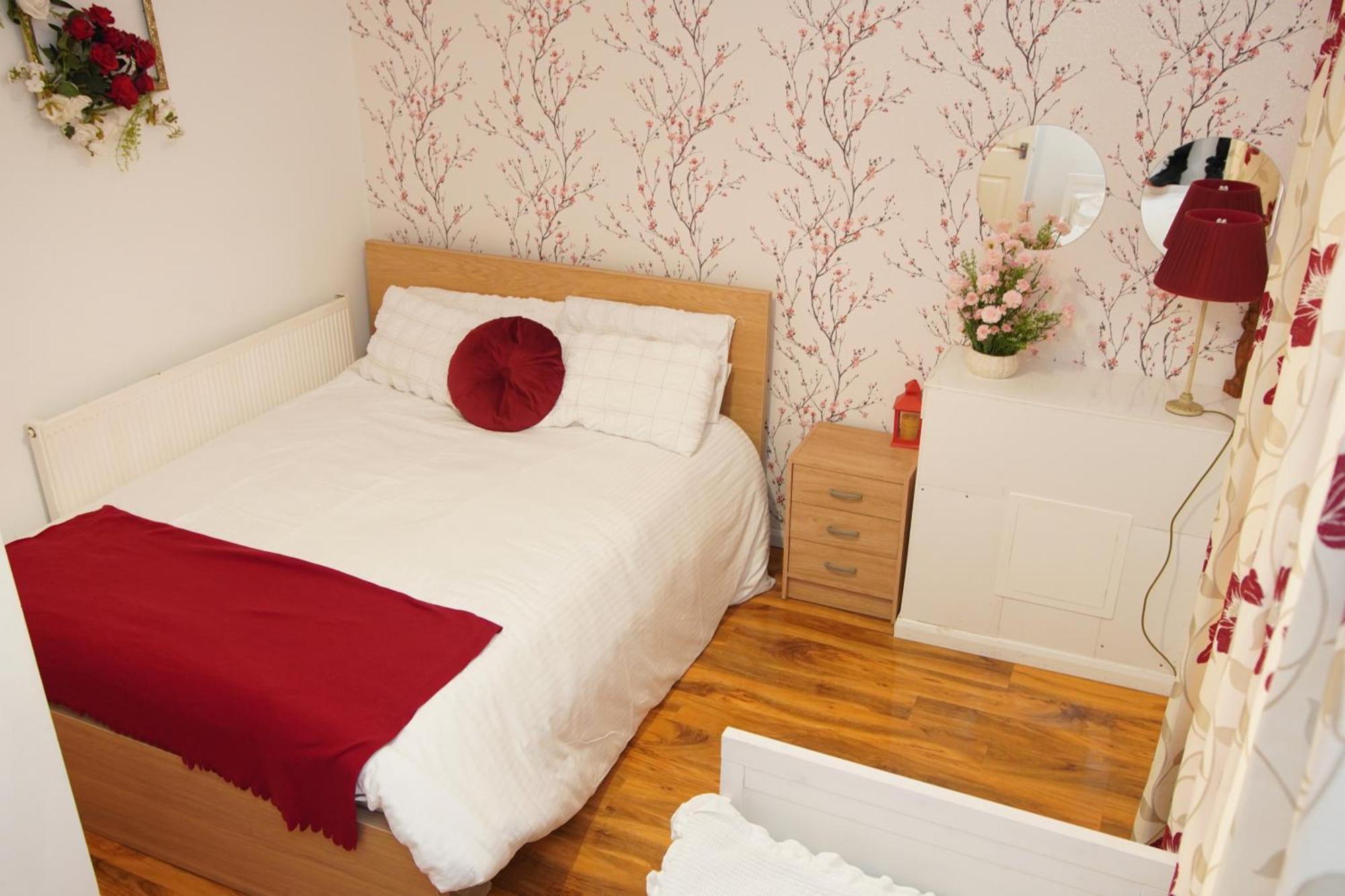 House Near Cardiff City Centre 외부 사진